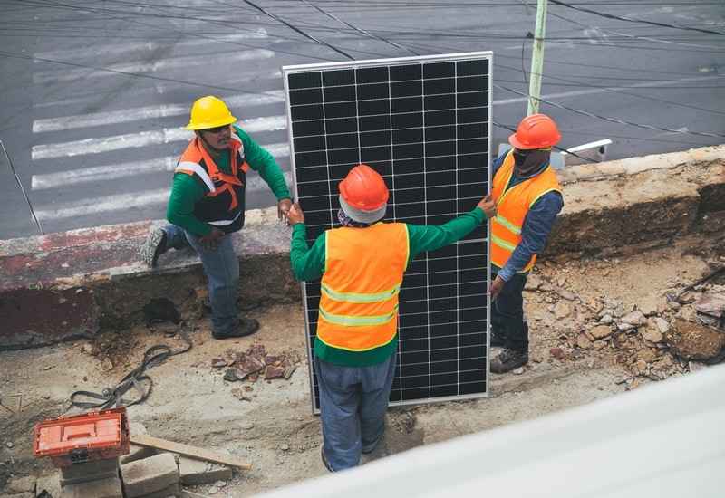 Quais os benefícios da energia solar para empresas?